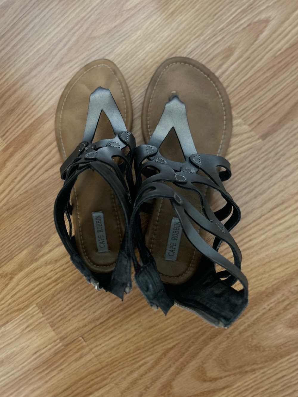 Cape Robbin Green Multi-Strap Women's Sandals. Size 9